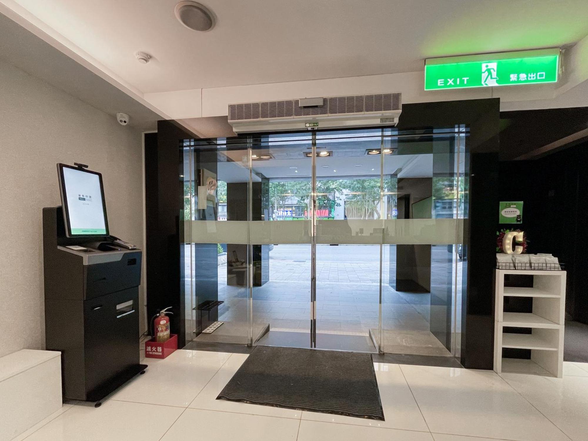 Check Inn Express Taipei Yongkang Экстерьер фото